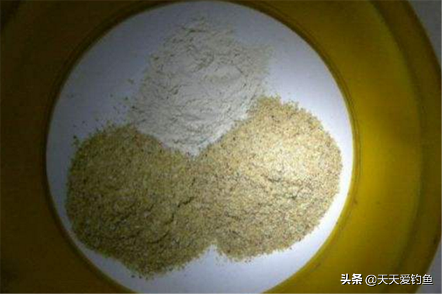鲤鱼怕高温，夏季最适合夜钓，夜钓大鲤鱼，可以试试这些招数