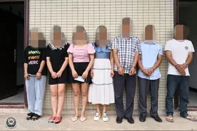 警方端掉一涉黄窝点抓了3对“野鸳鸯”图片