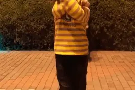 长治这个跳广场舞的“网红”小男孩，你有在广场见过他吗？图片