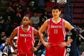 为什么姚明在火箭最高年薪一千多万，到他手里却只有三百多万？图片