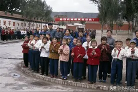 1973年的中国社会民情生活，平凡朴实的笑容图片