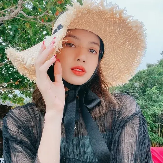 夏季怎样才能白到发光呢