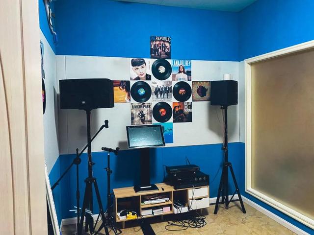 ����ح�����������ڳ�Ȧ�ˣ��Ͻ�����ѧ����