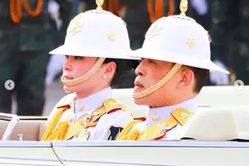 泰国帕公主阅兵英姿不输同龄继母，国王不如妻女，官员跪地服务图片