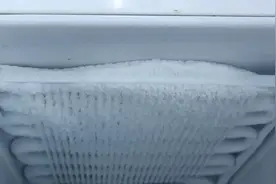 冰箱结冰结霜怎么办？维修师傅教我一招，不花一分钱，轻松修复图片