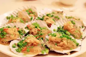 炸蒜蓉，蒜末直接油炸就错了，牢记4技巧，金黄不发黑，浓香不苦图片