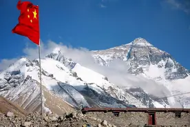 珠峰曾一次清理10吨垃圾，为何如今很少看到？珠峰难上，更难下？图片