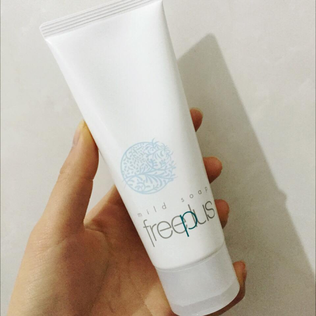 洗面奶是用“价位高”还是“价位低”的？洗完脸皮肤差距，太明显