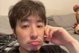 40岁潘玮柏晒近照，留络腮胡被叫大叔，与妻子现身孟佳粉丝见面会图片