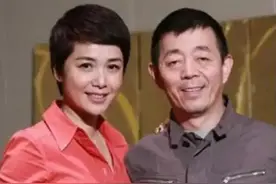 面对丈夫的绯闻，她针锋相对，蒋雯丽压倒了丈夫的气势图片