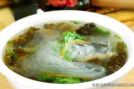 夏日炎炎，来一碗酸辣开胃的汤，瞬间胃口大开，又能享受美味啦图片