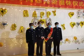 工龄44年！在抗疫一线，江西这名监狱警察光荣退休图片