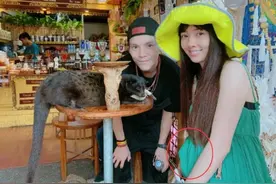 郭碧婷成翻版奚梦瑶，新照小腹凸起却未领证，颜值变化大图片