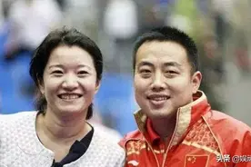 刘国梁、王皓、许昕、马龙，四位冠军背后的女人，颜值差别好大图片