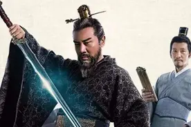 孔融被曹操杀害，只能怪他自己图片
