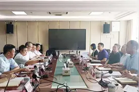 中国船级社总裁莫鉴辉率队赴广西开展拜访交流活动图片