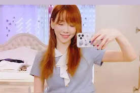 金泰妍回到全州本家穿上校服，毫无违和感！依然青春清纯无敌！图片