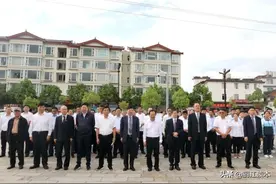 公办性质不变！云南民大附中将派管理团队和骨干教师帮扶玉龙一中图片