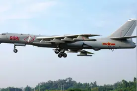 轰六又出新机型，旧瓶新酒最强中程轰炸机，老当益壮能再战三十年图片