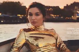 组图：华裔女星Gemma Chan黄金战袍登VOGUE九月封面图片