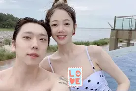 金甫美晒6个月孕肚泳装照与老公甜蜜放闪，曾因贴B超照惹争议图片