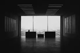 为什么他们的照片充满氛围感？推荐3位不错的小众黑白摄影师图片