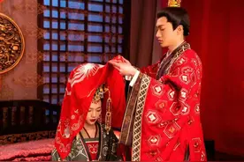 新娘子模仿苏小妹，新婚夜对联三难考新郎官，千古风流传美谈图片