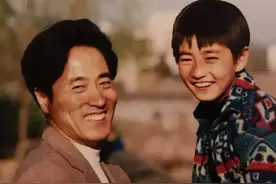 “京圈小爷”杨玏的娱乐圈逍遥记，和他的美女“模特”女友们图片