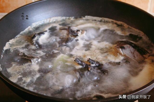 瀹冩槸鈥滈粦蹇冨疂璐濃€濓紝鍋ヨ劸鑳冿紝琛ヨ鎶楄“鑰侊紝濂充汉甯稿枬鐨偆绾㈡鼎鍙堝勾杞? onerror=