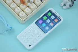 多亲F21 Pro防沉迷学生手机评测：实体按键，家长可以远程一键锁机图片