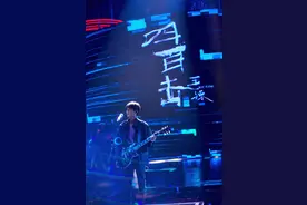 王源带来《四百击》舞台首秀，时间飞快，我们等你出现图片