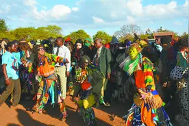 马拉维面具舞一直很神秘图片