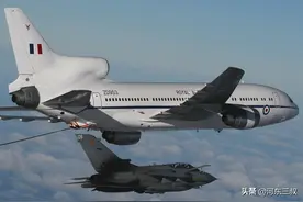 英国三星空中加油机，来自洛克希德罕见的喷气式民航客机图片