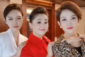 央视三位美女同框，月亮姐姐、王瑞瑞、龙洋跳舞扭脖子，太有气质图片