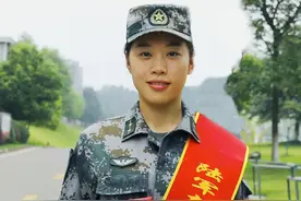 6块腹肌女排长，陆军比武夺冠图片