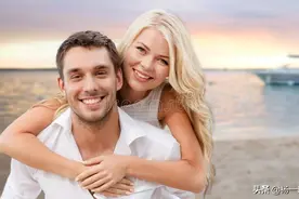 一男子骗老婆出差，与红颜知己潇洒旅游七天，回来才发现家没了图片