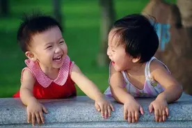 中国式生二胎，必须经过老大同意吗？有没有做对，20年后见分晓图片