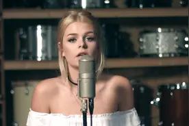 大批荷兰姑娘涌入中国，表面上是来旅游的，其实目的并不单纯图片