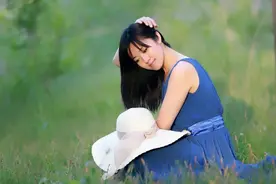 真实人生：女孩为了逃避家里安排的相亲，选择自由恋爱并闪婚了图片