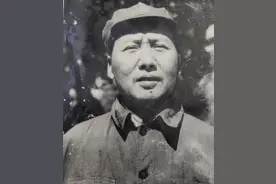 每天学英语中英文对照《毛主席语录》35图片