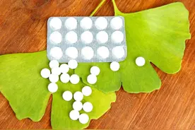 银杏叶片、脑心通胶囊、复方丹参滴丸能吃多久？听听药师怎么说图片