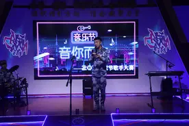 K歌大赛！快看军营小哥哥的这场天籁盛宴图片