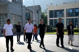 筠连县副县长聂莉深入学校开展工作调研图片