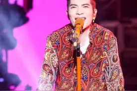 “雨神”萧敬腾：娱乐圈最容易崩塌的人设，为何却从没有崩过？图片