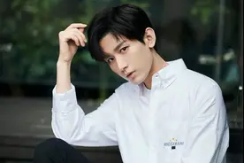 二十位男明星白衬衫大赏 谁是你的白衣少年谁又是你心中的白月光图片