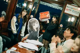 超人气表情包少女现身杭州，千名粉丝应援七濑胡桃图片