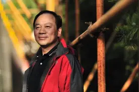 他被称为“中国揭黑记者第一人”，曾揭露证券市场黑幕，将165人送进监狱图片