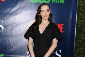 环球美女：《破产姐妹》凯特·戴琳斯（Kat Dennings）红毯穿搭图片