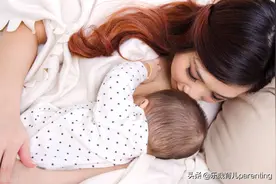 研究证实：母乳喂养能让孩子与父母之间的关系更亲密图片