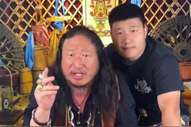 恩克作秀被识破，毛子哥和儿子一起上阵，恩克能接住回马枪吗？图片